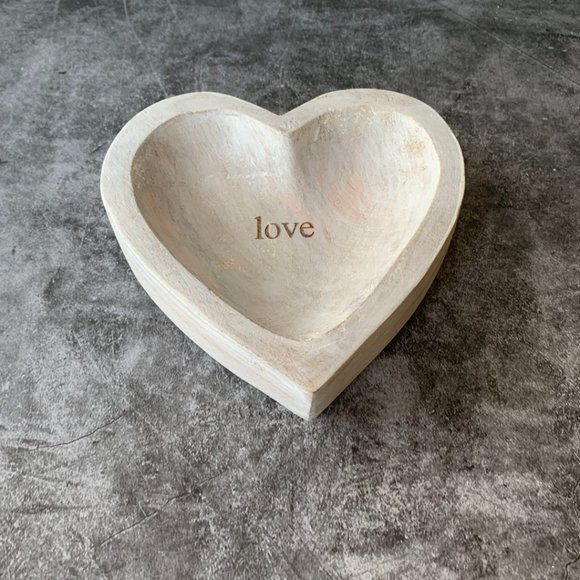 Mango Wood "love" Dish / Heart Dish / Mango Wood / 6" x 6" x 1.5" - Picture 3 of 6